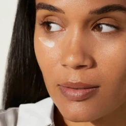 r-Retinoate Day & Night Eye Serum