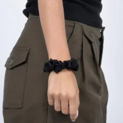 Ruched Ribbon Scrunchie - Black