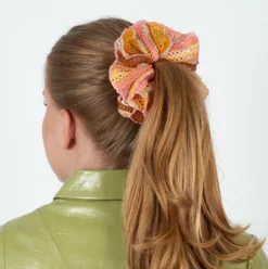 Saint Tropez Scrunchie -Pink