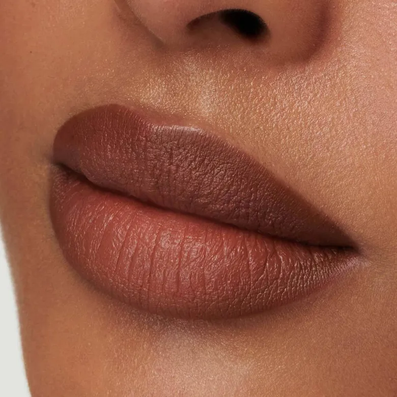 SCULPT AND SHADE LIP PENCIL