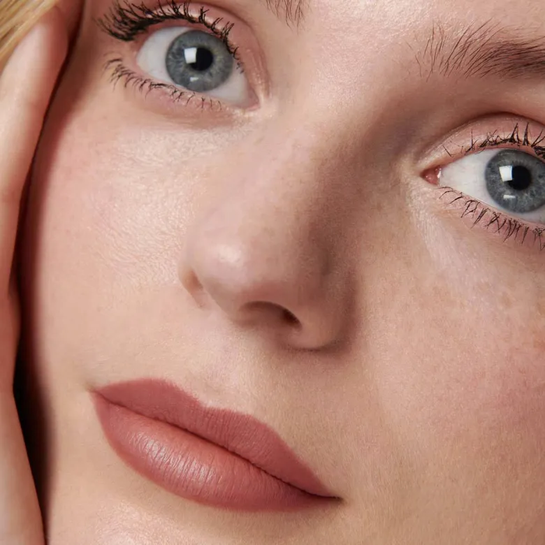 SCULPT AND SHADE LIP PENCIL