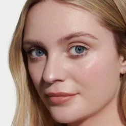 SEAMLESS SKIN ENHANCING TINT