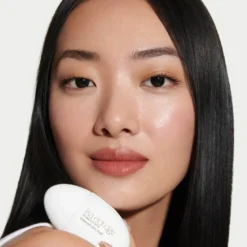 SEAMLESS SKIN ENHANCING TINT