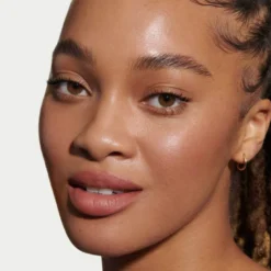 SEAMLESS SKIN ENHANCING TINT