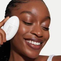 SEAMLESS SKIN ENHANCING TINT
