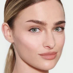SEAMLESS SKIN ENHANCING TINT