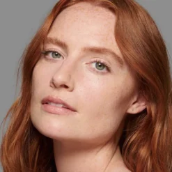 SEAMLESS SKIN FOUNDATION