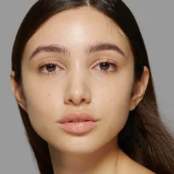SEAMLESS SKIN FOUNDATION