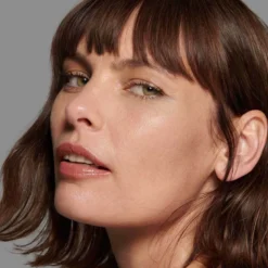 SEAMLESS SKIN FOUNDATION