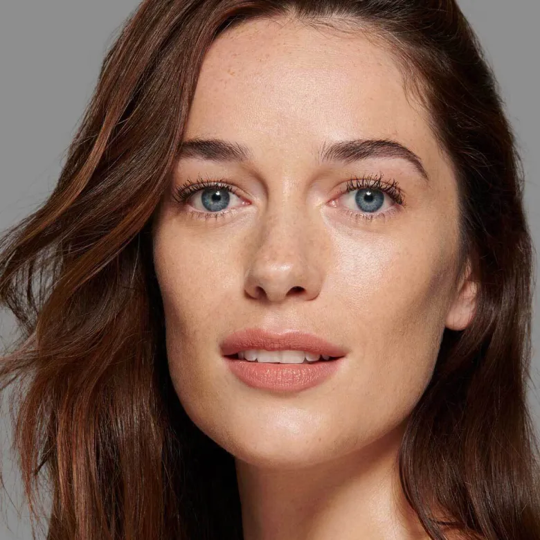SEAMLESS SKIN FOUNDATION