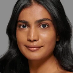 SEAMLESS SKIN FOUNDATION