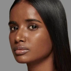 SEAMLESS SKIN FOUNDATION