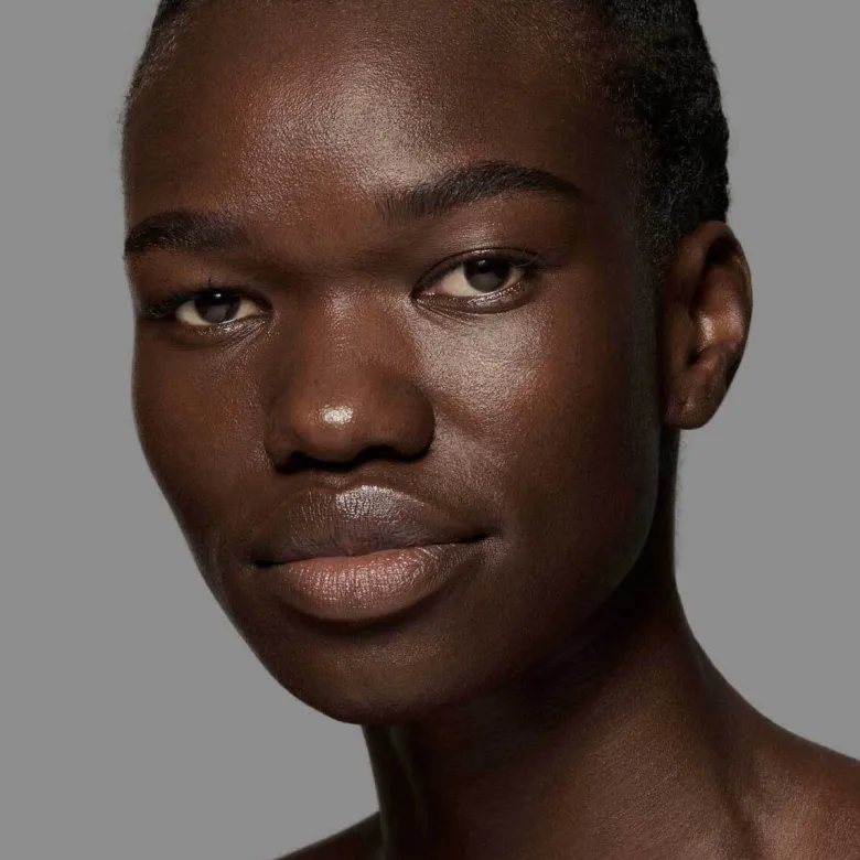 SEAMLESS SKIN FOUNDATION