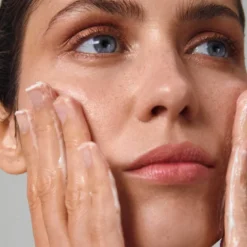 Skin Love Cleansing Gel