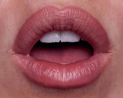 SMUDGE & CONTOUR LIP PENCIL
