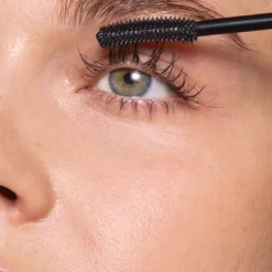 Spotlight on Lashes