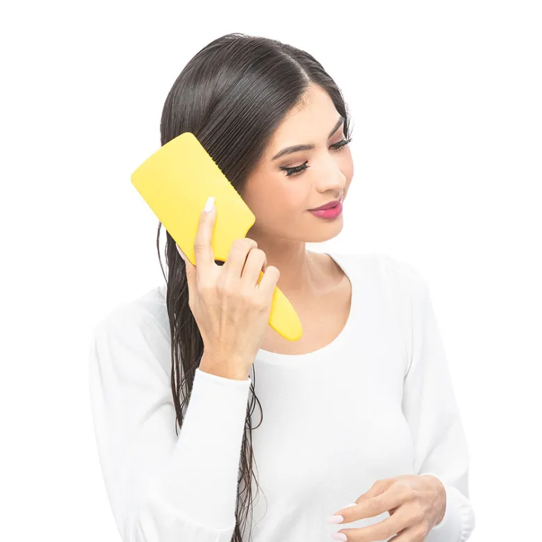 THE LEMON BAR PADDLE BRUSH