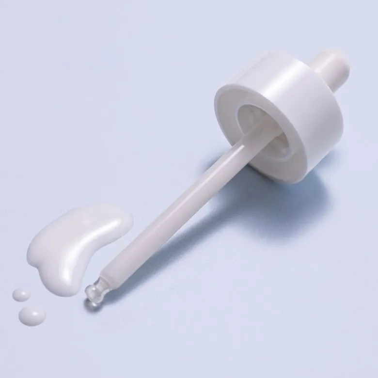 the mineral one- Lightweight Serum Drops SPF50