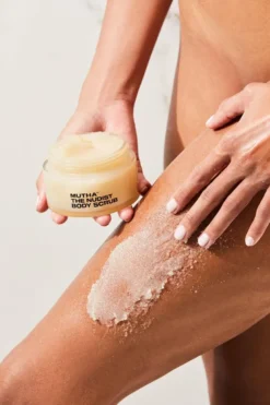 THE NUDIST BODY SCRUB
