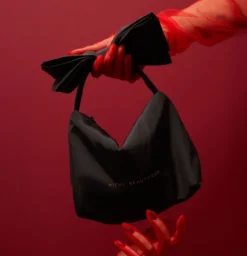 THE ROMANTIC BOW BAG - only Toiletry Bag