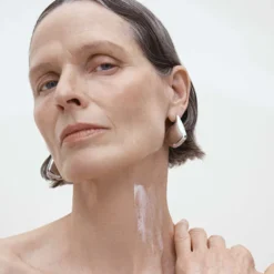 The SCULPT Neck + Décolleté Concentrate