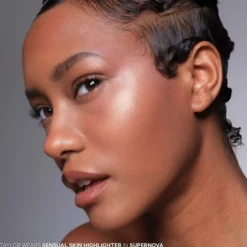 The Sensual Skin Highlighter - Supernova