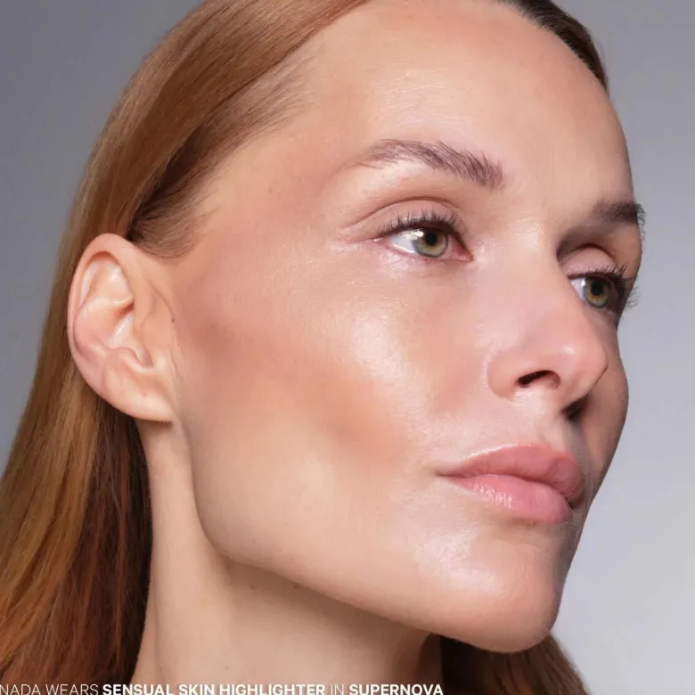 The Sensual Skin Highlighter - Supernova