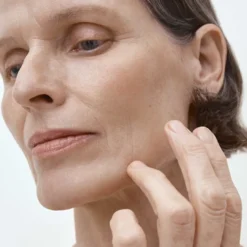 The SMOOTH Dynamic Wrinkle Defense Serum