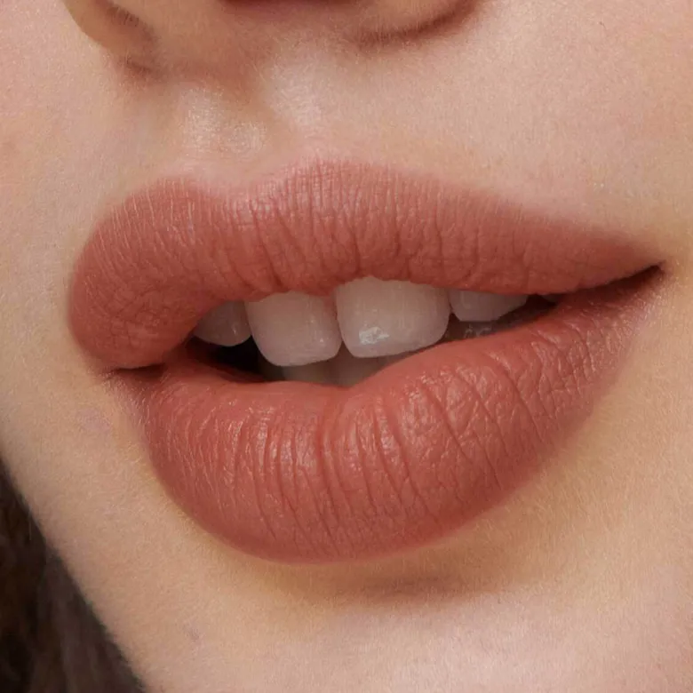 VELVETEEN LIQUID LIP COLOUR