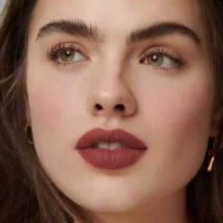 VELVETEEN LIQUID LIP COLOUR
