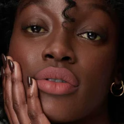 VELVETEEN LIQUID LIP COLOUR