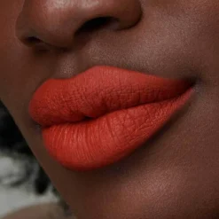 VELVETEEN LIQUID LIP COLOUR