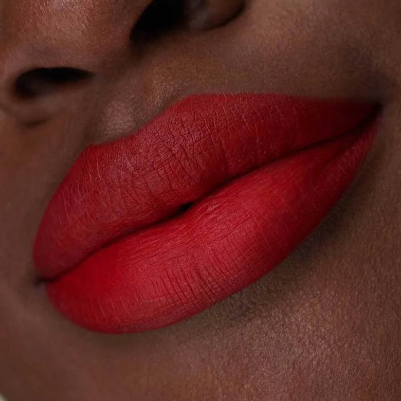 VELVETEEN LIQUID LIP COLOUR