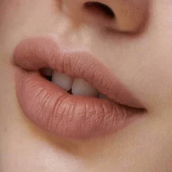 VELVETEEN LIQUID LIP COLOUR