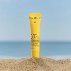 Very High Protection Fluid SPF50+